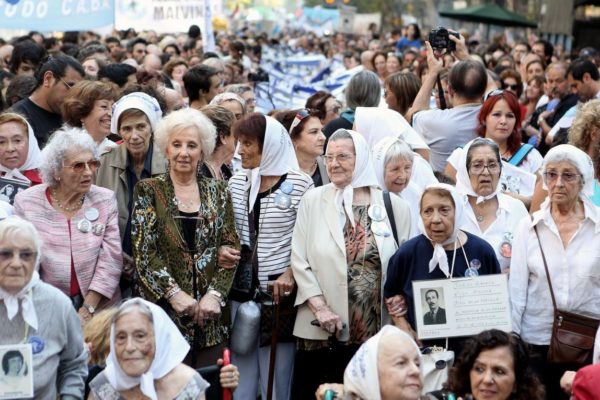 Las diez organizaciones de Derechos Humanos más importantes de la Argentina rechazaron la suspensión de indagatorias a los militares acusados de torturar soldados en Malvinas dictada por la Jueza Borruto