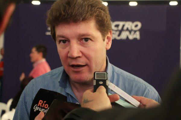 Gustavo Melella propone crear una red de municipios para defender la soberanía de Malvinas