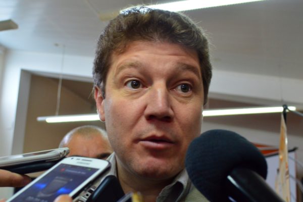 Melella asume la responsabilidad que Bertone abandonó con relación a Malvinas y elevó una protesta al embajador británico por el concurso que convoca a estudiantes de Suramérica a conocer las islas