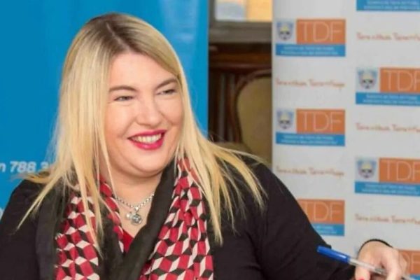 Rosana Bertone boicotea de manera anticipada la participación de empresas chinas en la industrialización de los hidrocarburos fueguinos
