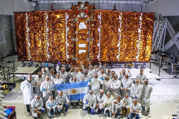 Argentina subirá otro satélite al espacio para monitorear la agricultura y detectar cambios climáticos
