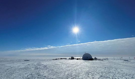 Campamento base del equipo científico de perforación del hielo en la Antártida. Foto: Craig Stevens